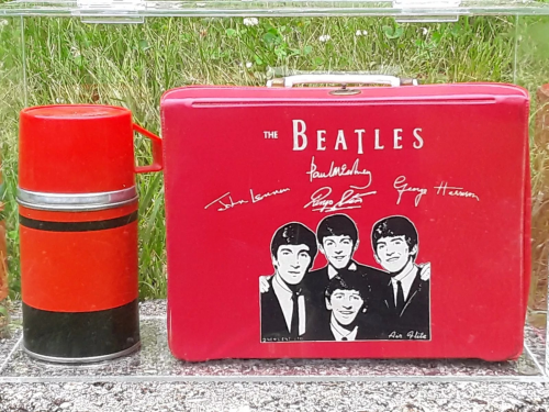 SUPER RARE BEATLES SIGNATURE RED 60's NEMS VINYL  LUNCH BOX WITH ADDED THERMOS VG ROCK